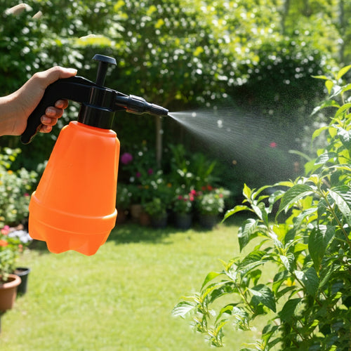 1.5l Heavy-Duty Pressure Spray Bottle With Adjustable Nozzle