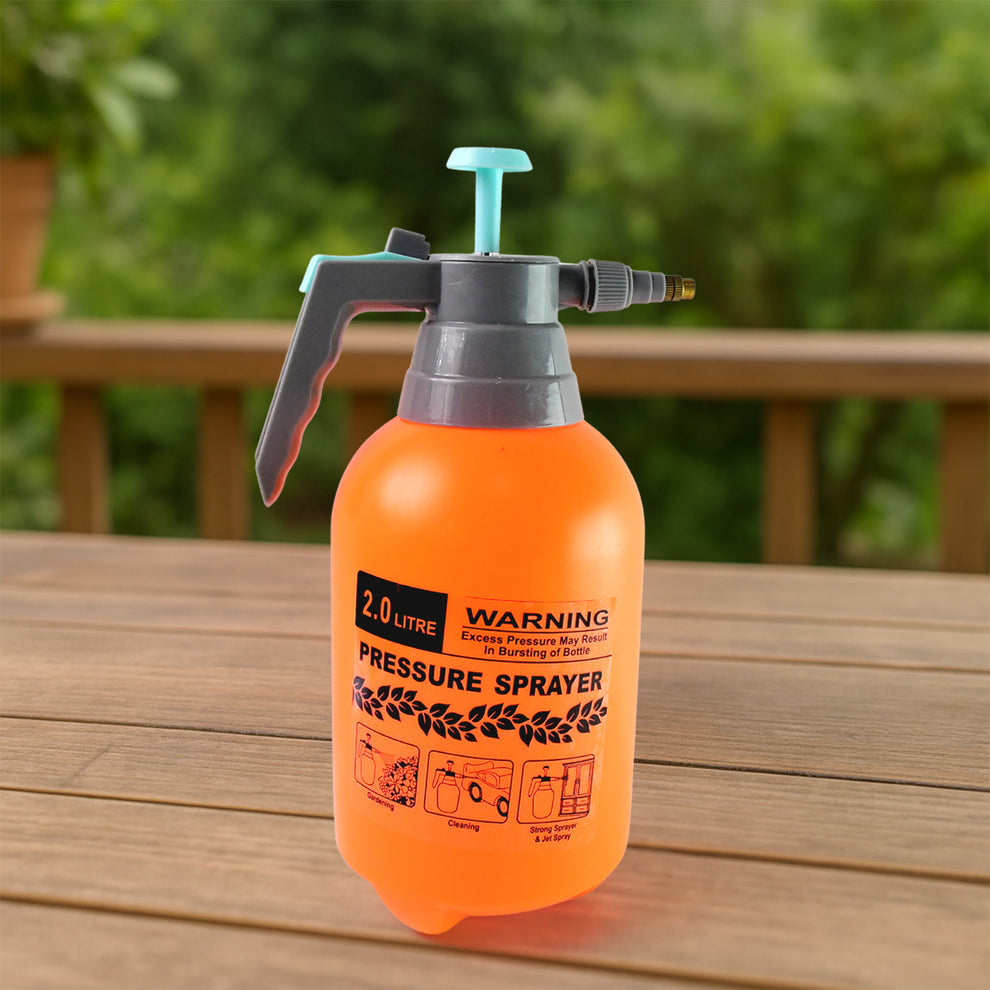 Water Sprayer Hand-Held Pump Pressure Garden Sprayer - 2 L